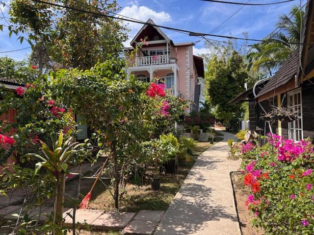 Firefly Beach Cottages Negril Zewnętrze zdjęcie
